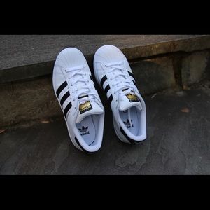 WHITE ORIGINALS SUPERSTAR SHOES